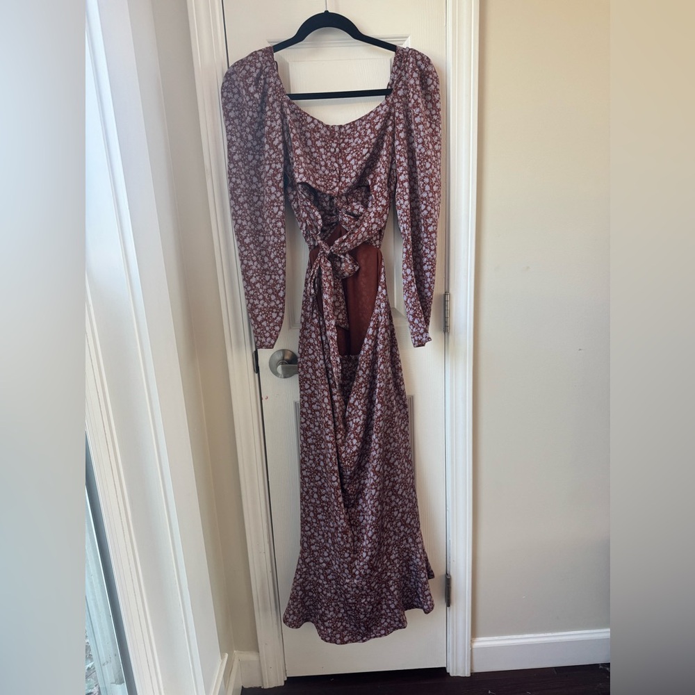 ASTR THE LABEL Floral Cutout Long Sleeve Midi Dress Size Small - Picture 4 of 8